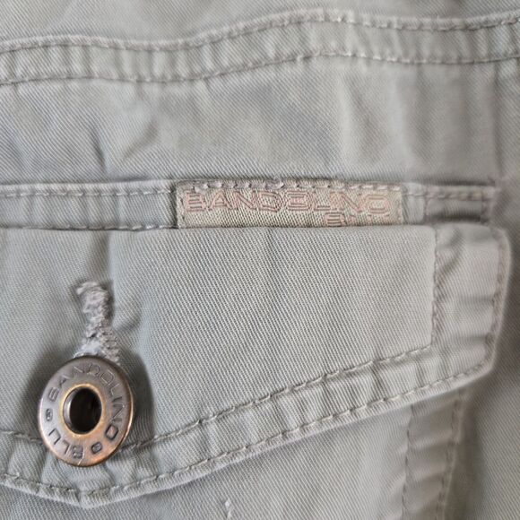 Bandolino Women’s Cargo Bermuda Shorts Sz 6 Green Button Side Roll Up Utility - Picture 4 of 8